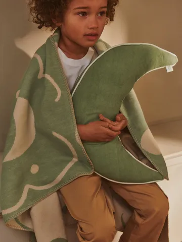 Skye manta - Tea green-parchment, 80x120 cm - Ferm Living