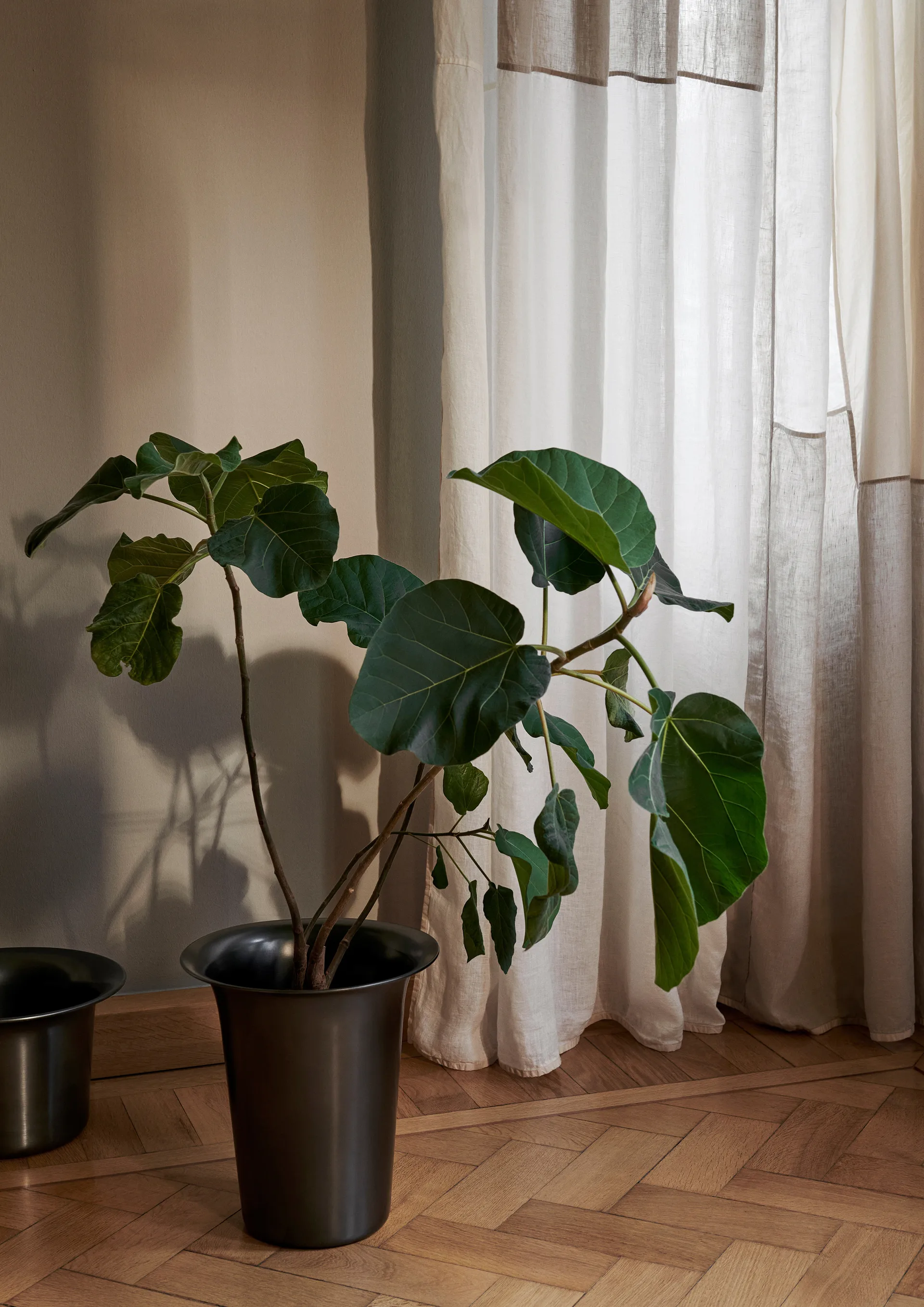 Spun Alu cesta alta Ø35 cm, Pretoened Aluminium Ferm Living