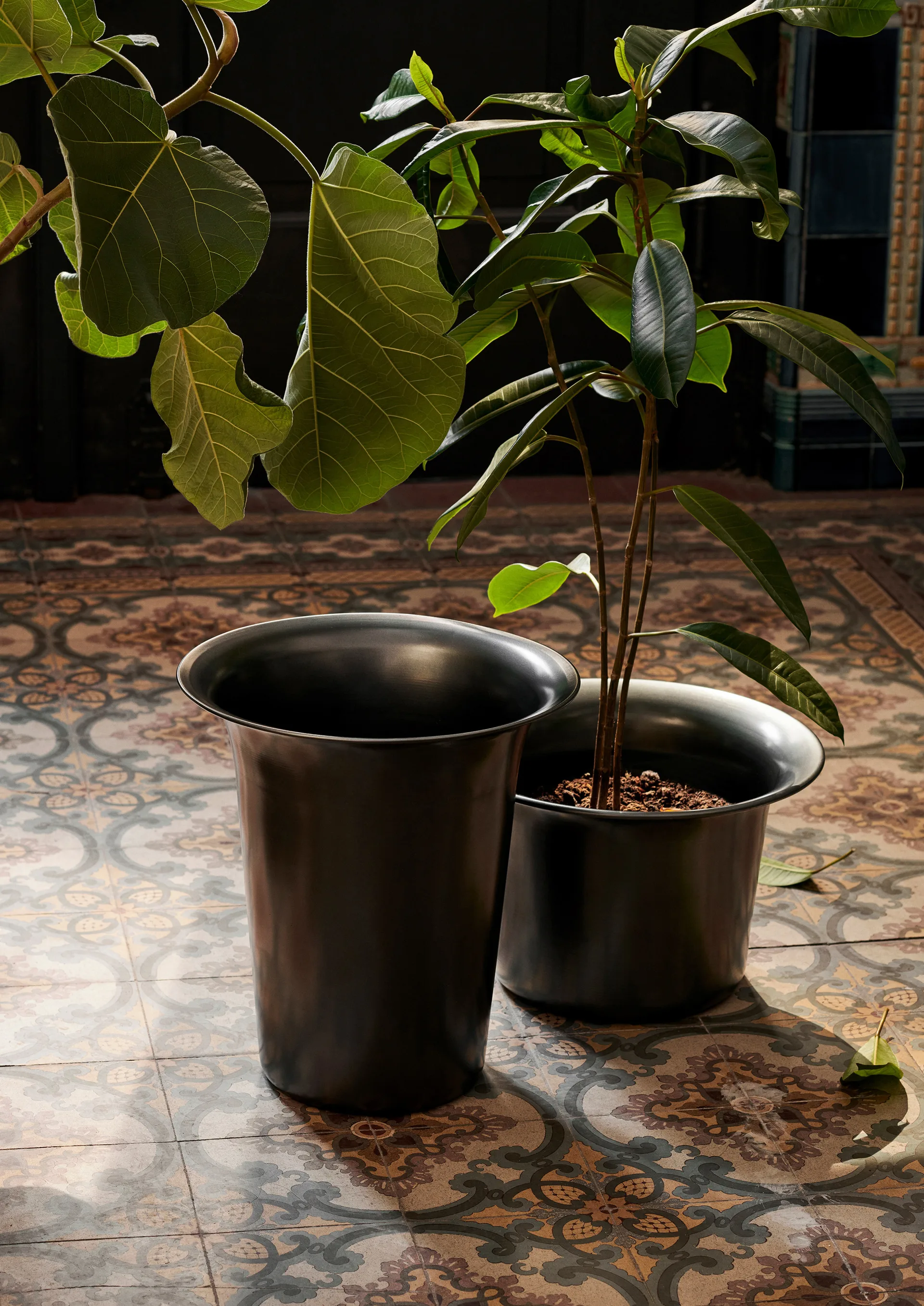 Spun Alu cesta baixa Ø37 cm, Alumínio escurecido Ferm Living