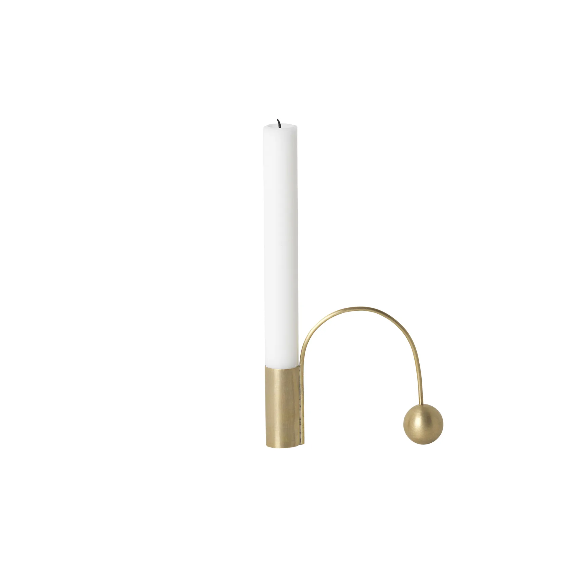 Suporte de velas Balance latão , castiçal Ferm Living