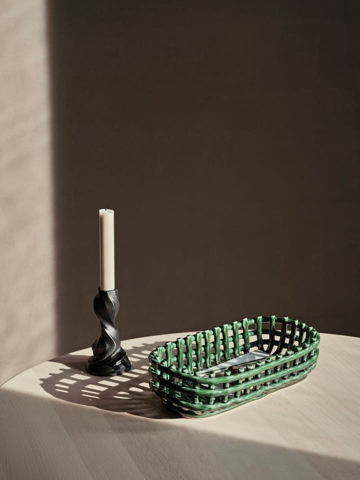 Suporte de velas Gale 13 cm, Blackened Aluminium Ferm Living