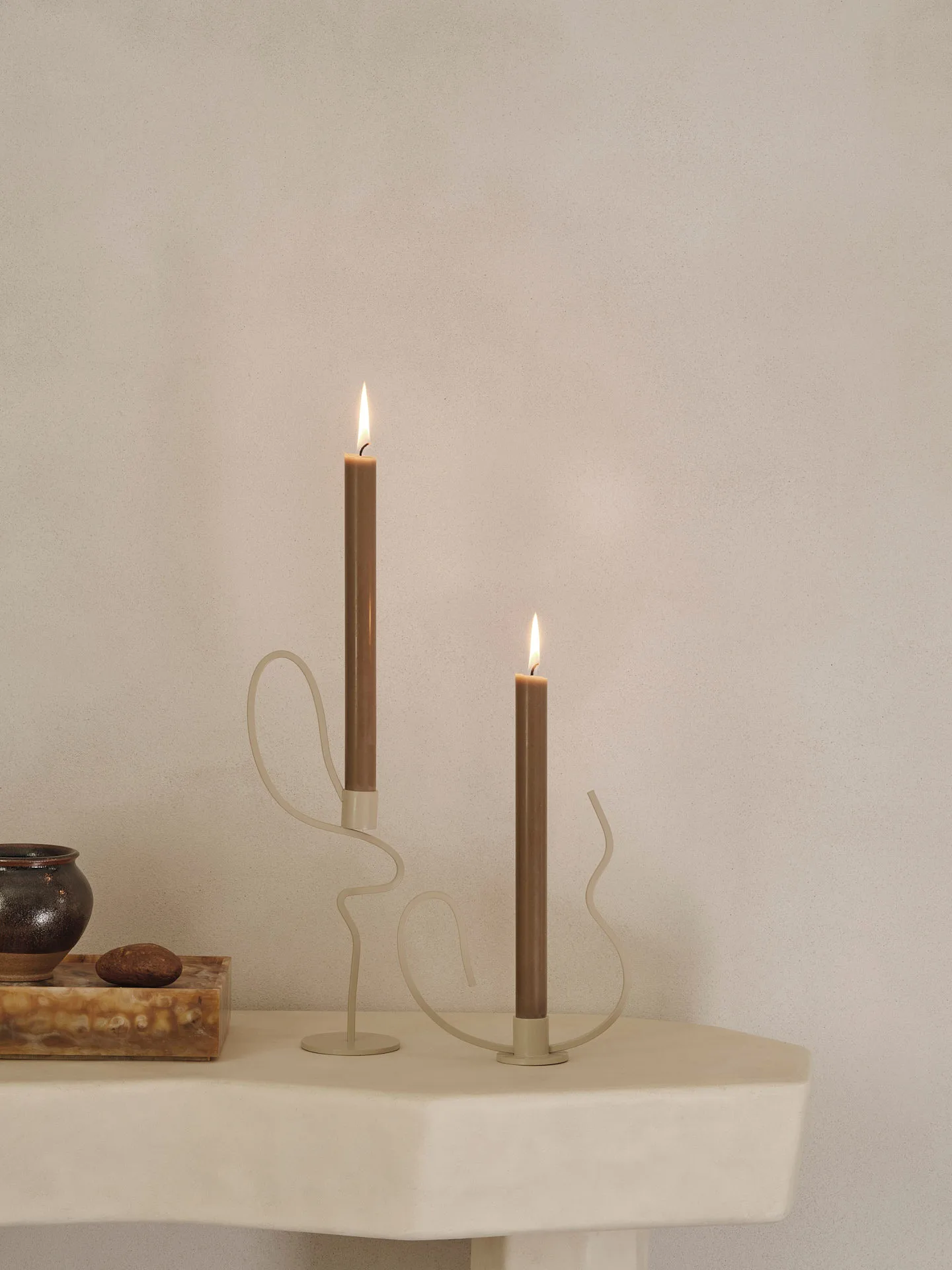 Suporte de velas Valse high, Cashmere Ferm Living