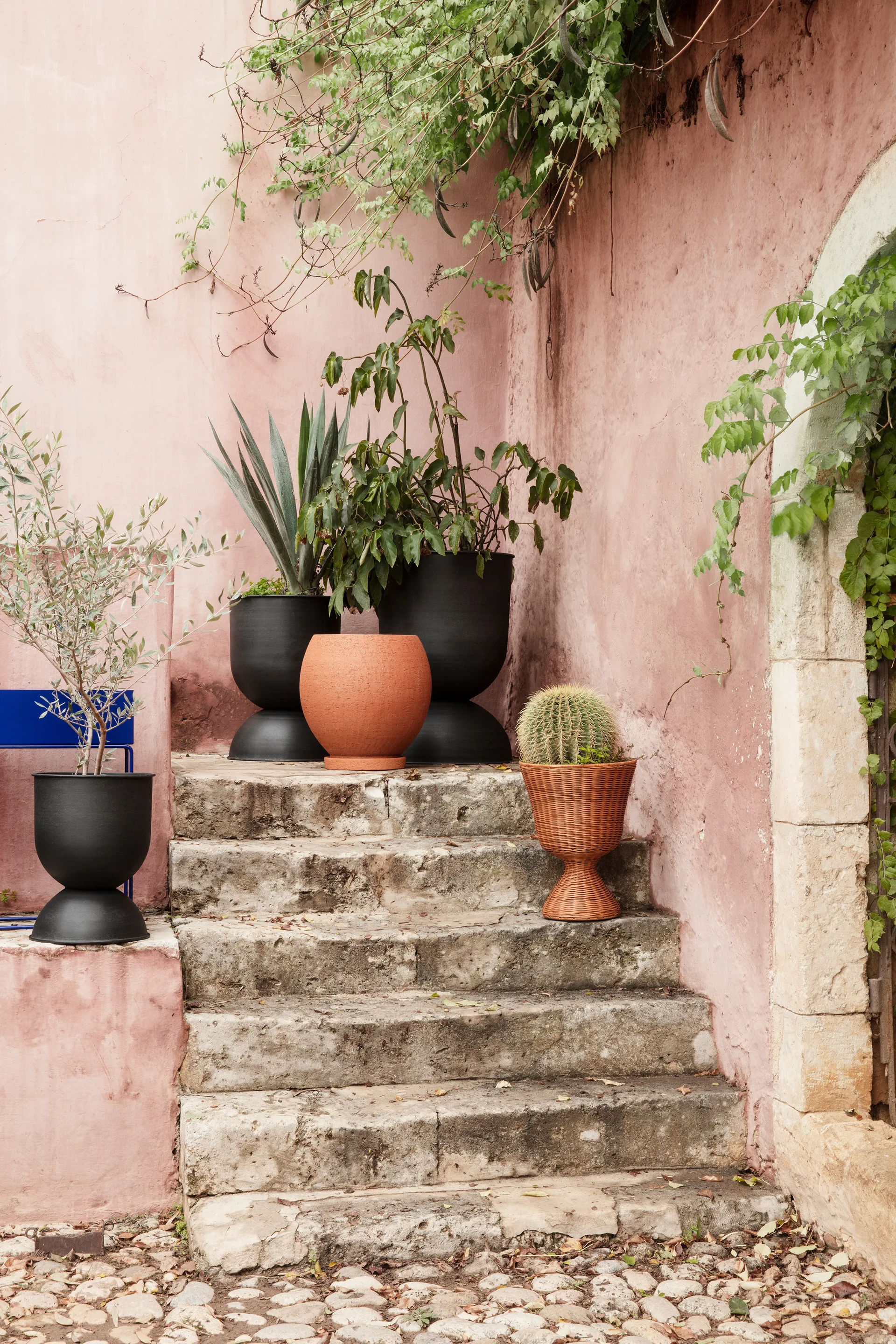 Suporte para vaso Agnes, Baixo Ferm Living