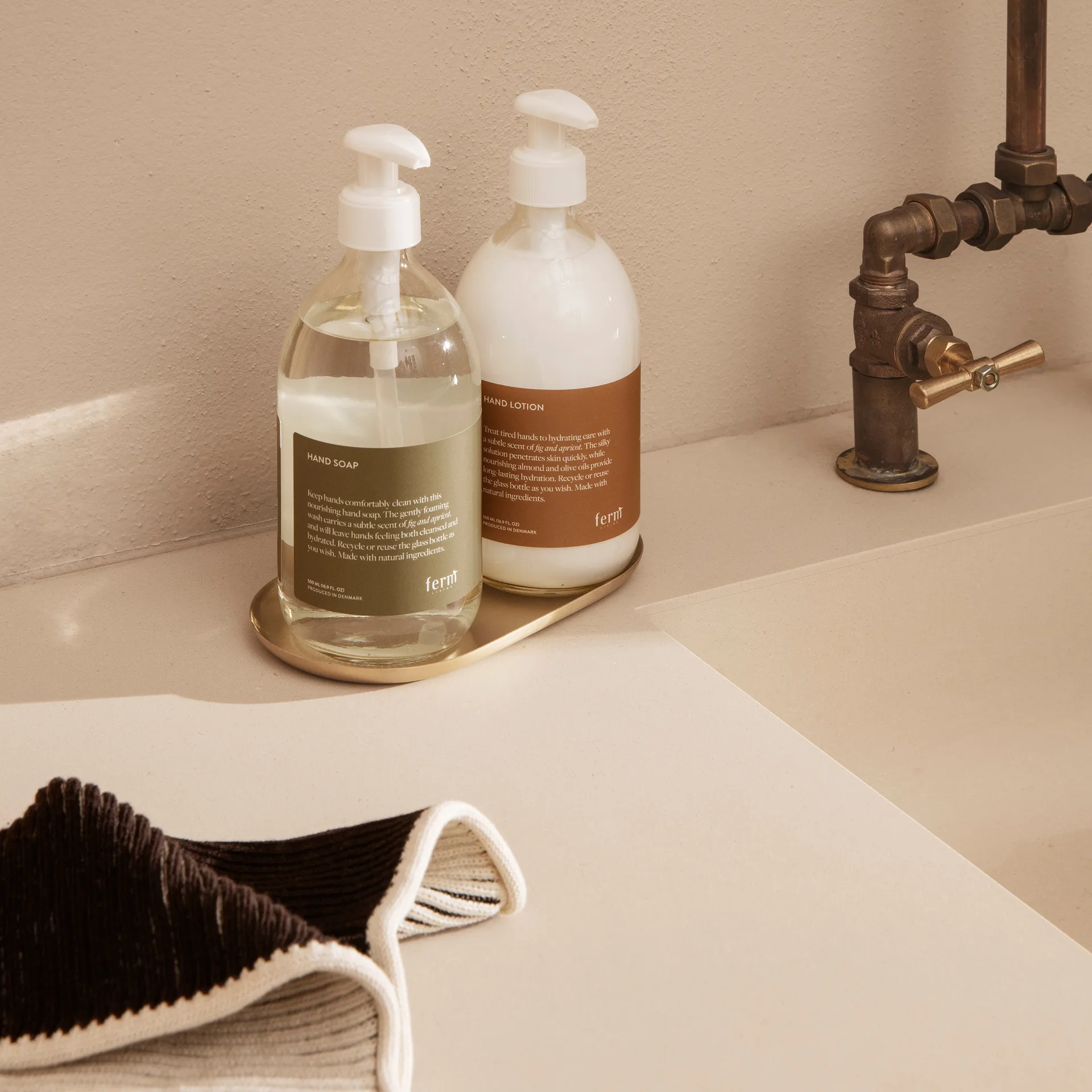 Tabuleiro Basho 9x18 cm, latão Ferm Living