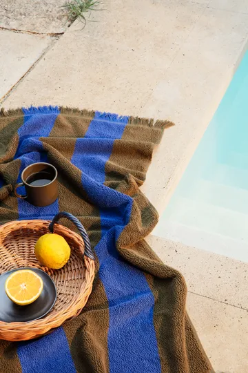 Tabuleiro Blue Handle Ø30 cm - Natural-blue - Ferm Living