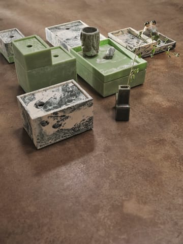 Tabuleiro decorativo Mist 10x15 cm - Emerald-off white - Ferm Living