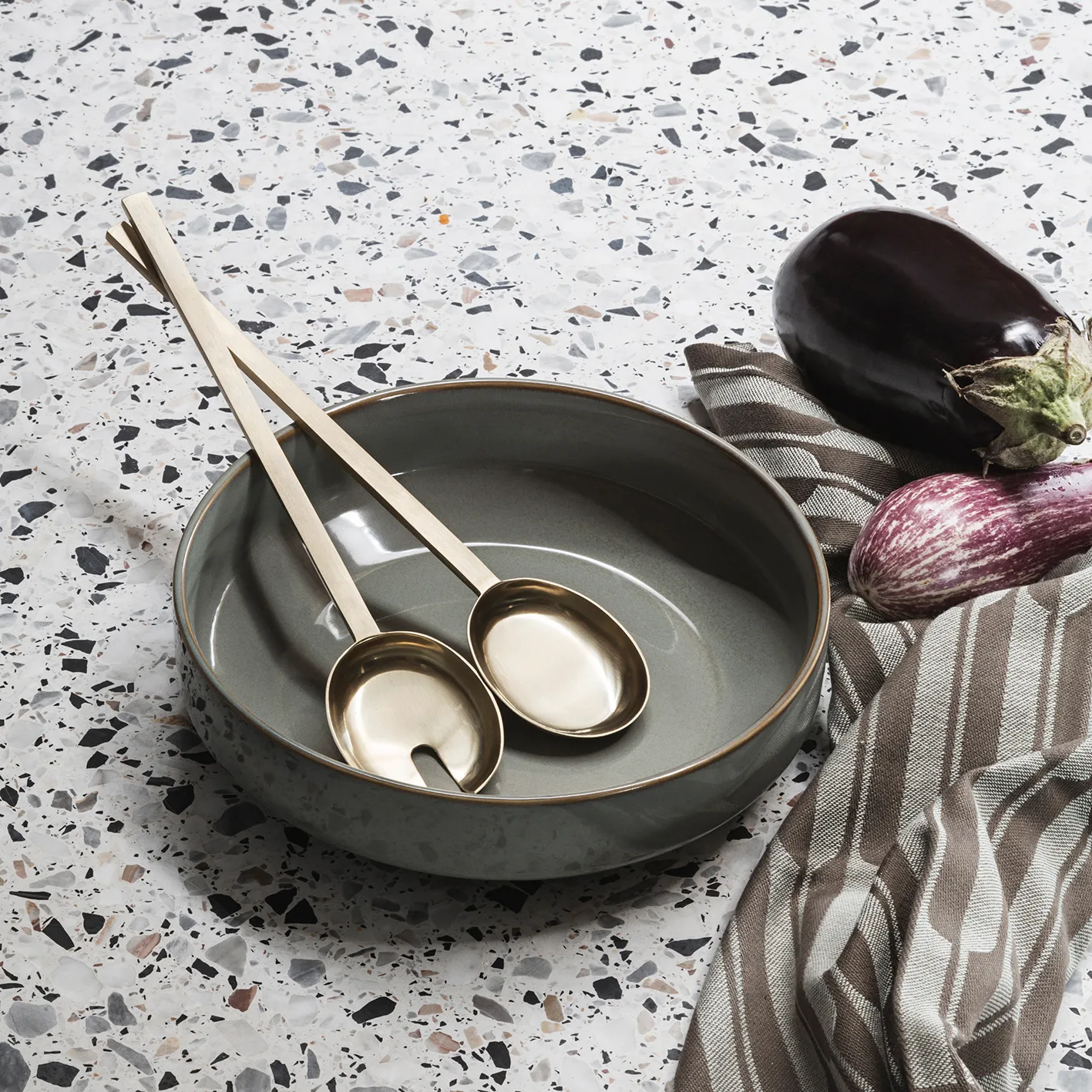 Talheres de salada Fein, 2 peças, latão Ferm Living