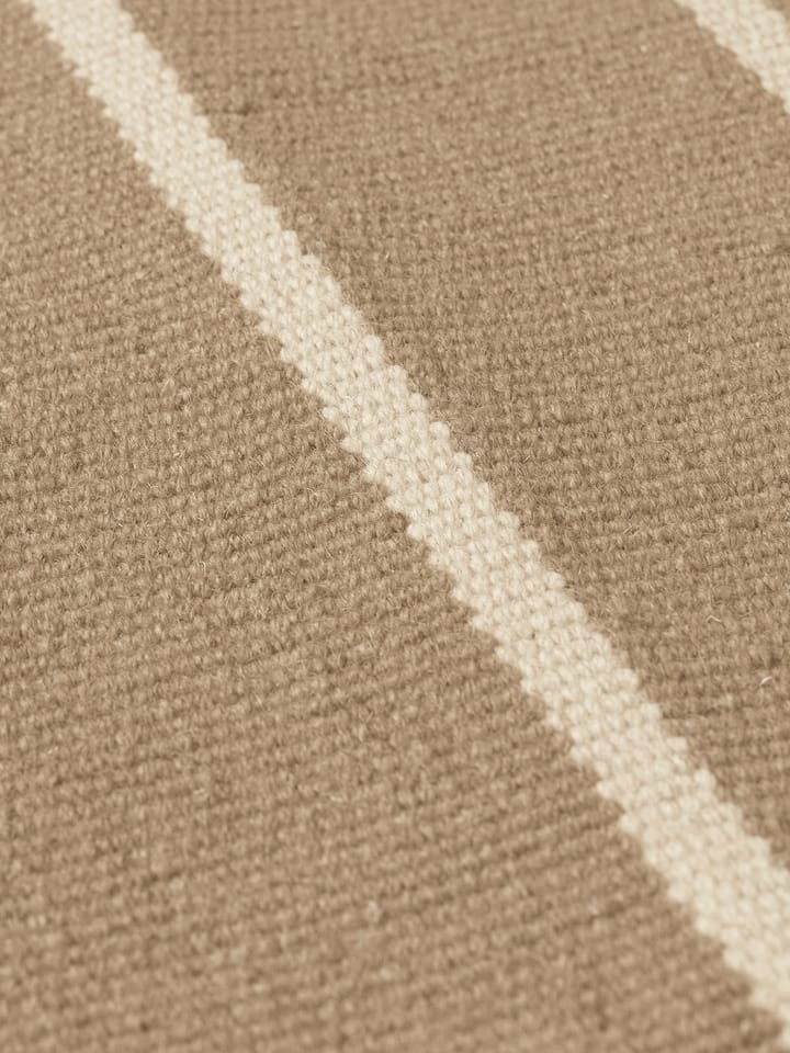 Tapete Calm kelim, Dark Sand, Off-white, 140x200 cm Ferm Living