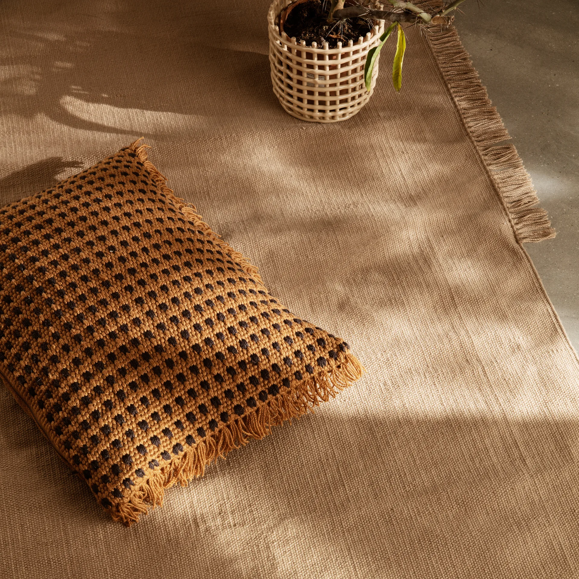 Tapete Hem grande 160x250 cm, Sand Ferm Living