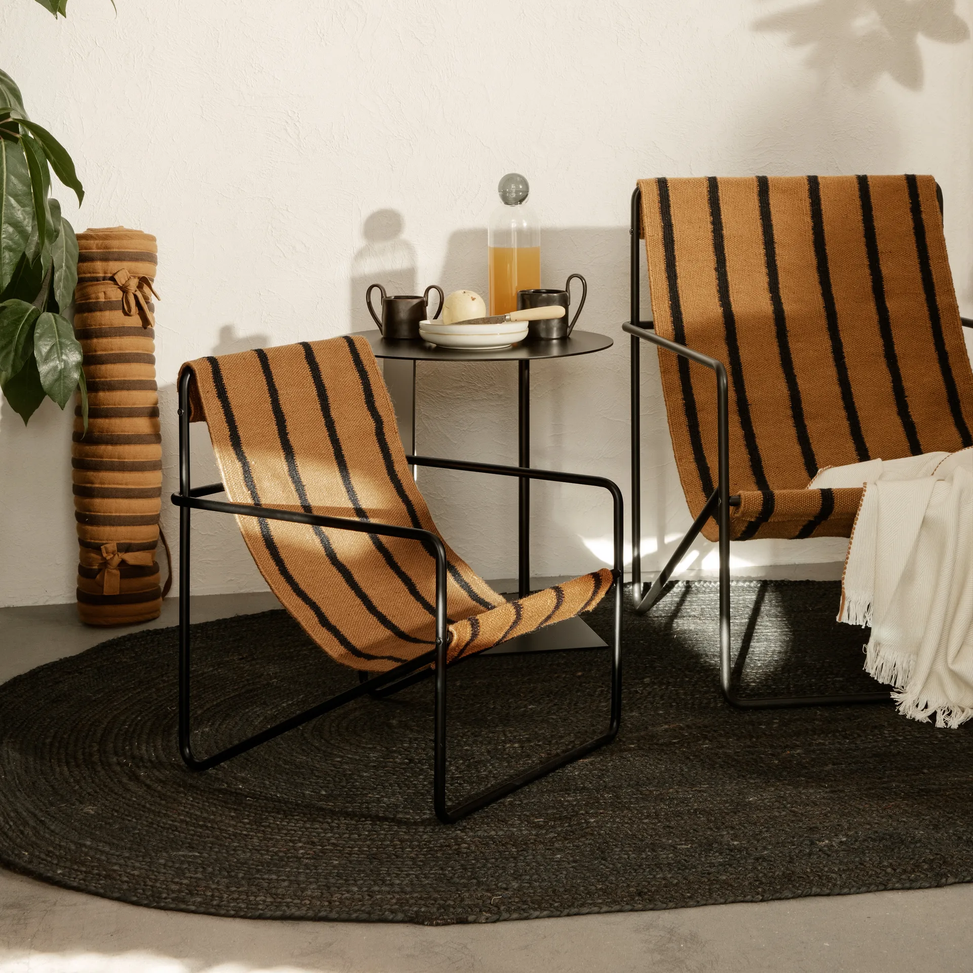 Tapete juta Eternal redondo pequeno , preto Ferm Living