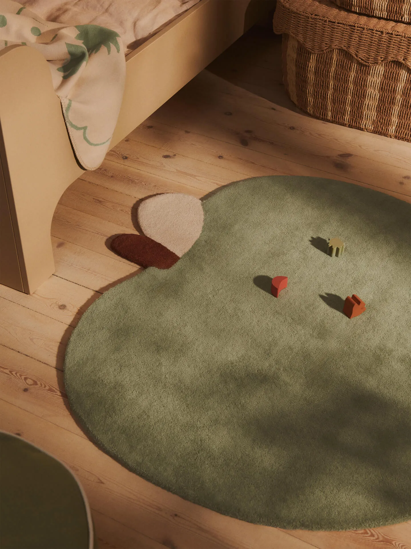 Tapete tufado Apple, Tea Green, 110x110 cm Ferm Living