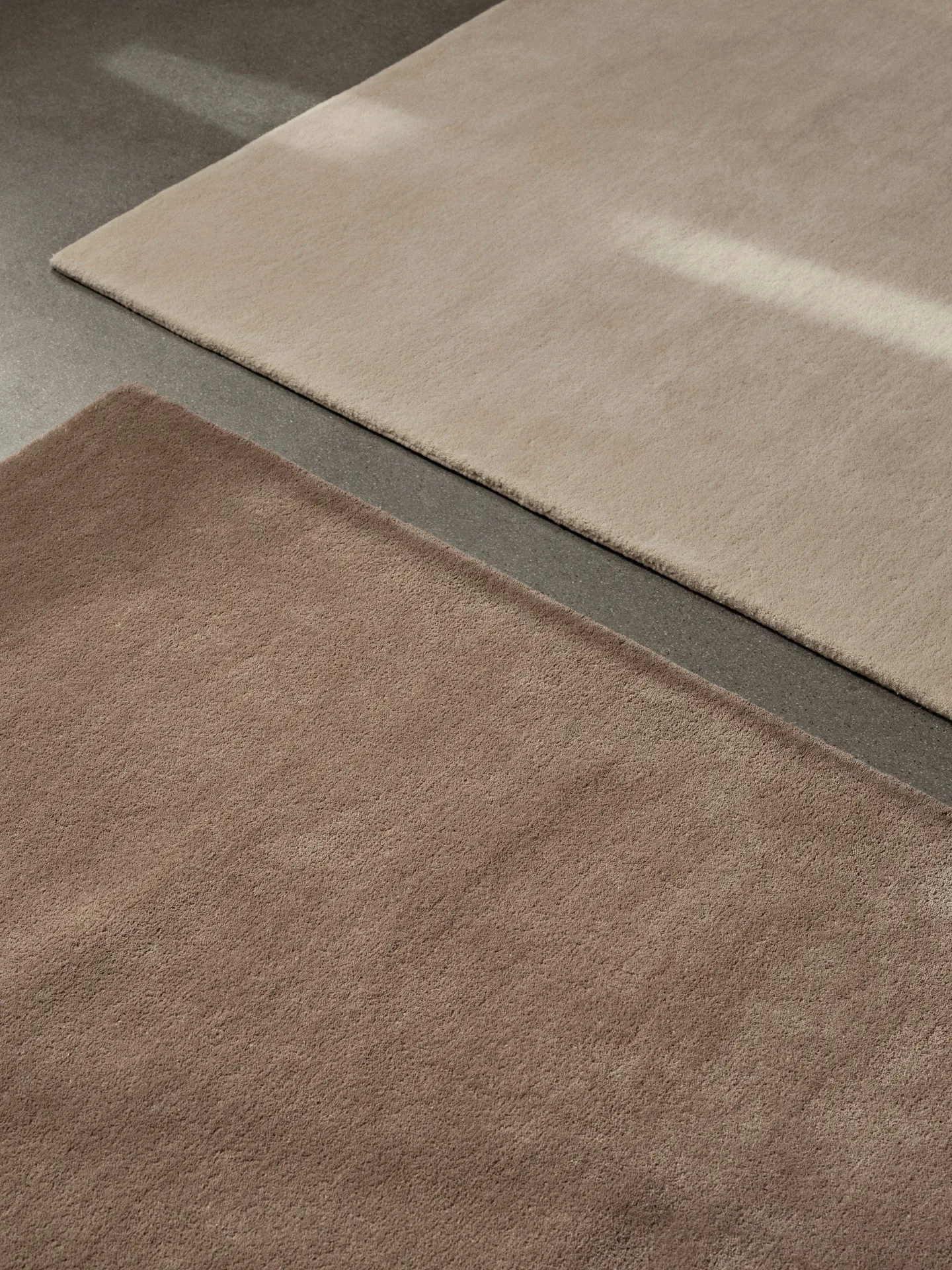 Tapete tufado Stille, Ash Brown, 160x250 cm Ferm Living