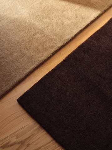Tapete tufado Stille - Dark pecan, 160x250 cm - Ferm Living
