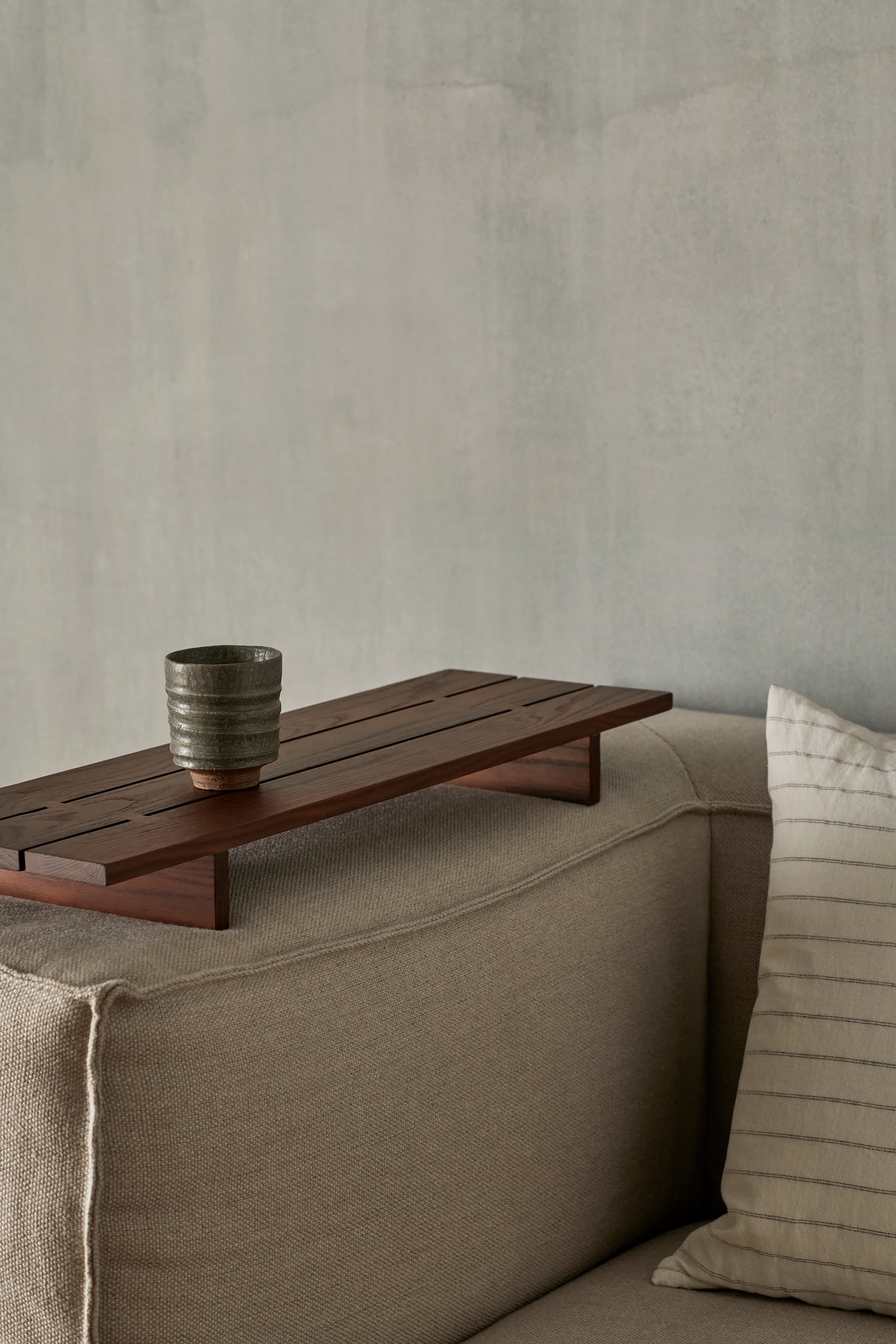 Tategu mesa bandeja 70x22,1x7 cm, Marrom escuro Ferm Living