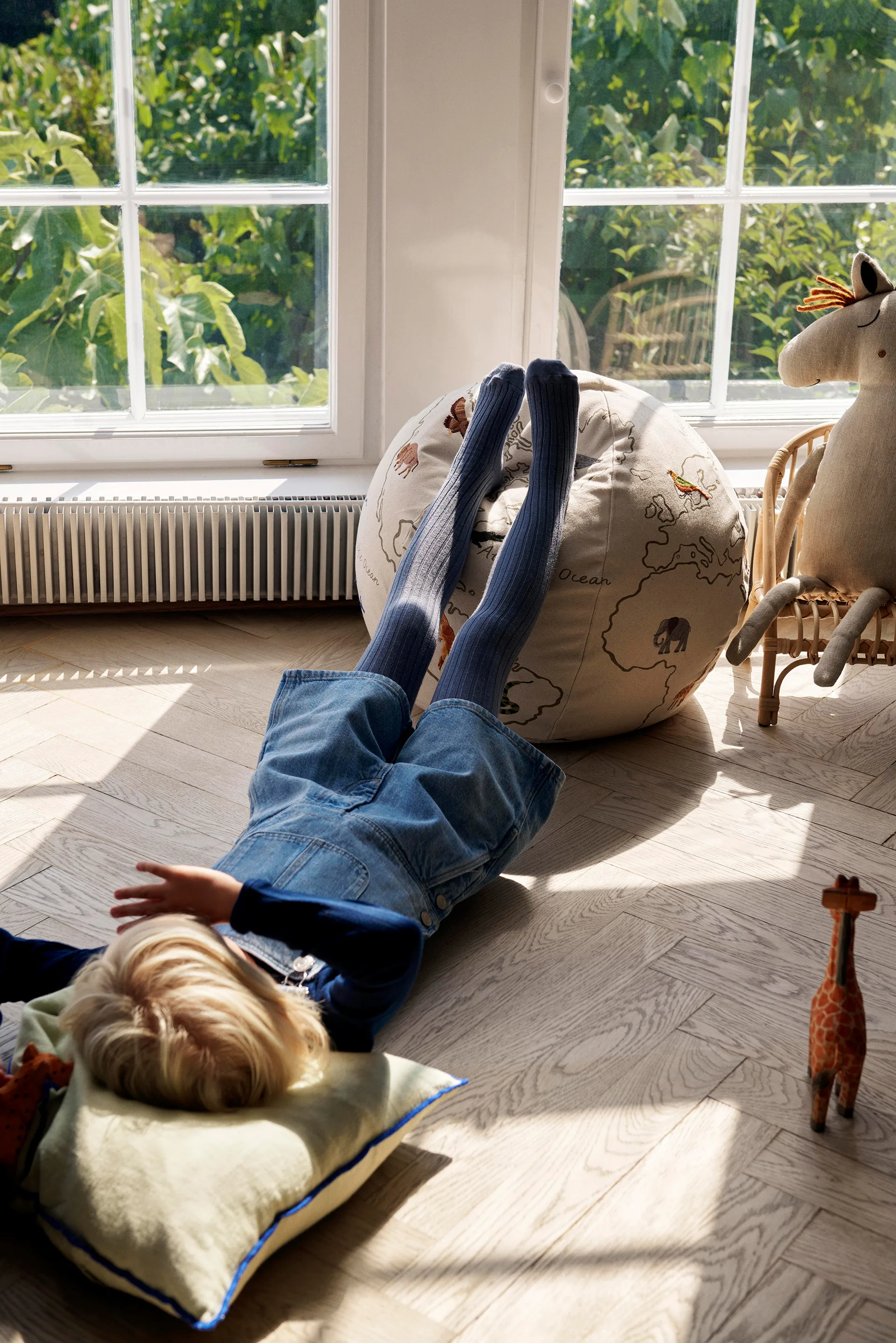 The world pufe, Off-white Ferm Living