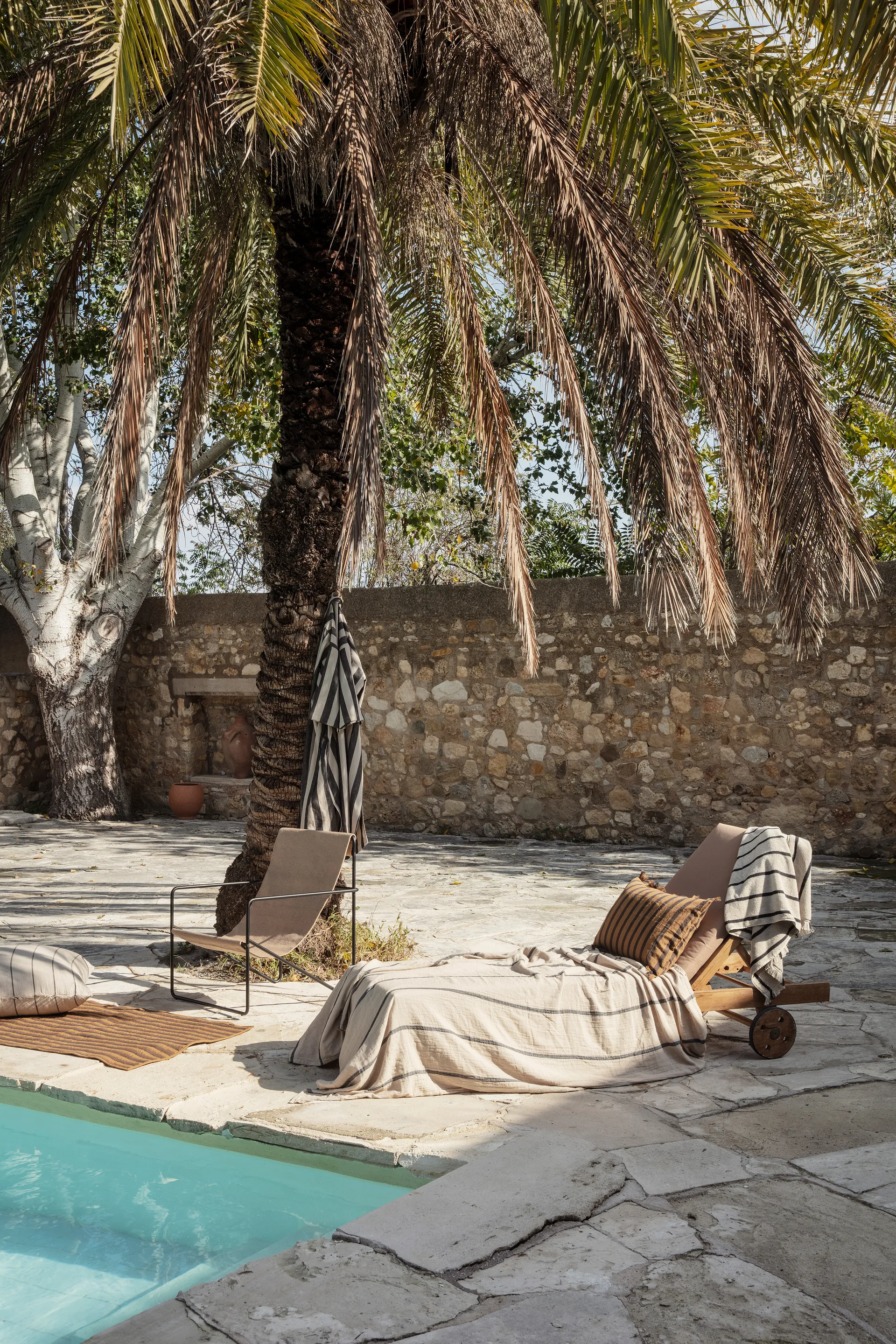 Toalha Alee 70x140 cm, Sand-black Ferm Living