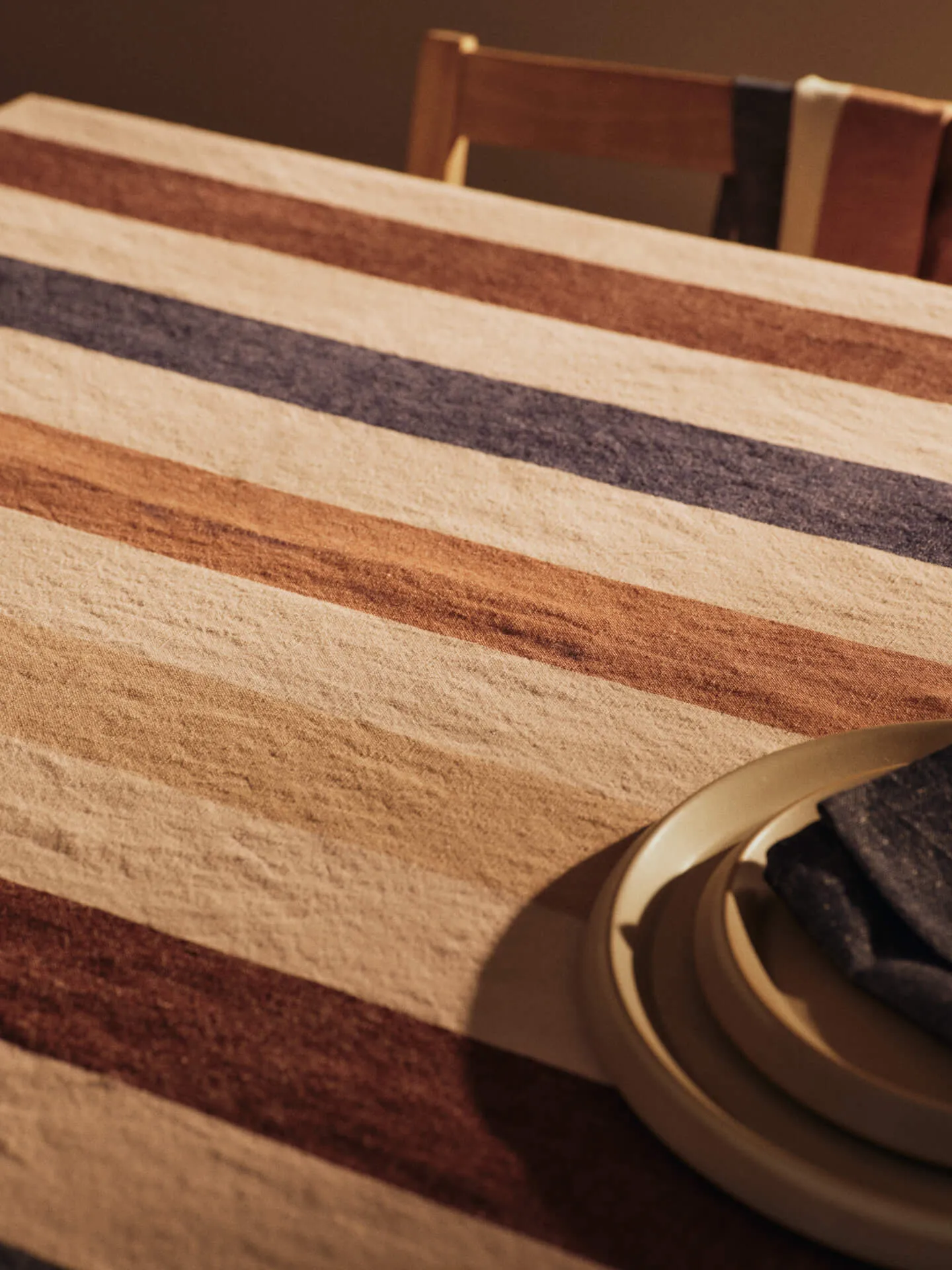 Toalha de mesa Hale, Cashmere-mocha-indigo blue, 150x240 cm Ferm Living