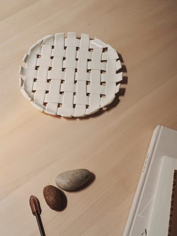 Travessa Plait Ø30 cm - Off white - Ferm Living
