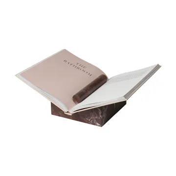 Tvara suporte para livros - Rosso levanto, 22x22 cm - Ferm Living