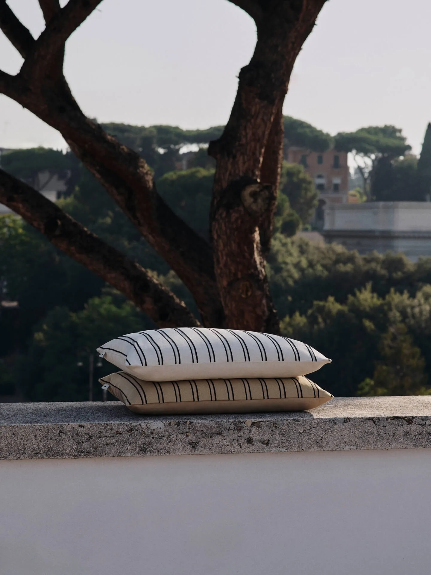 Twill capa de almofada 40x60 cm, Off-white-black Ferm Living