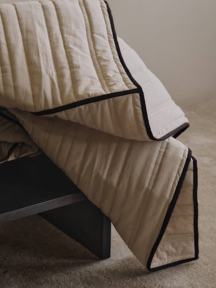Vari quiltat colcha, Natural-dark chocolate, 260x180 cm Ferm Living