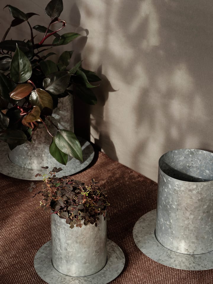 Vaso de flores Auran medium 26,6 cm, Galvanized iron Ferm Living