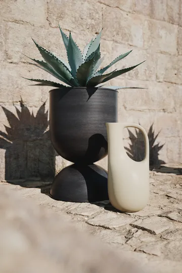 Vaso de flores médio Hourglass Ø40 cm - Preto-cinza escuro - Ferm Living
