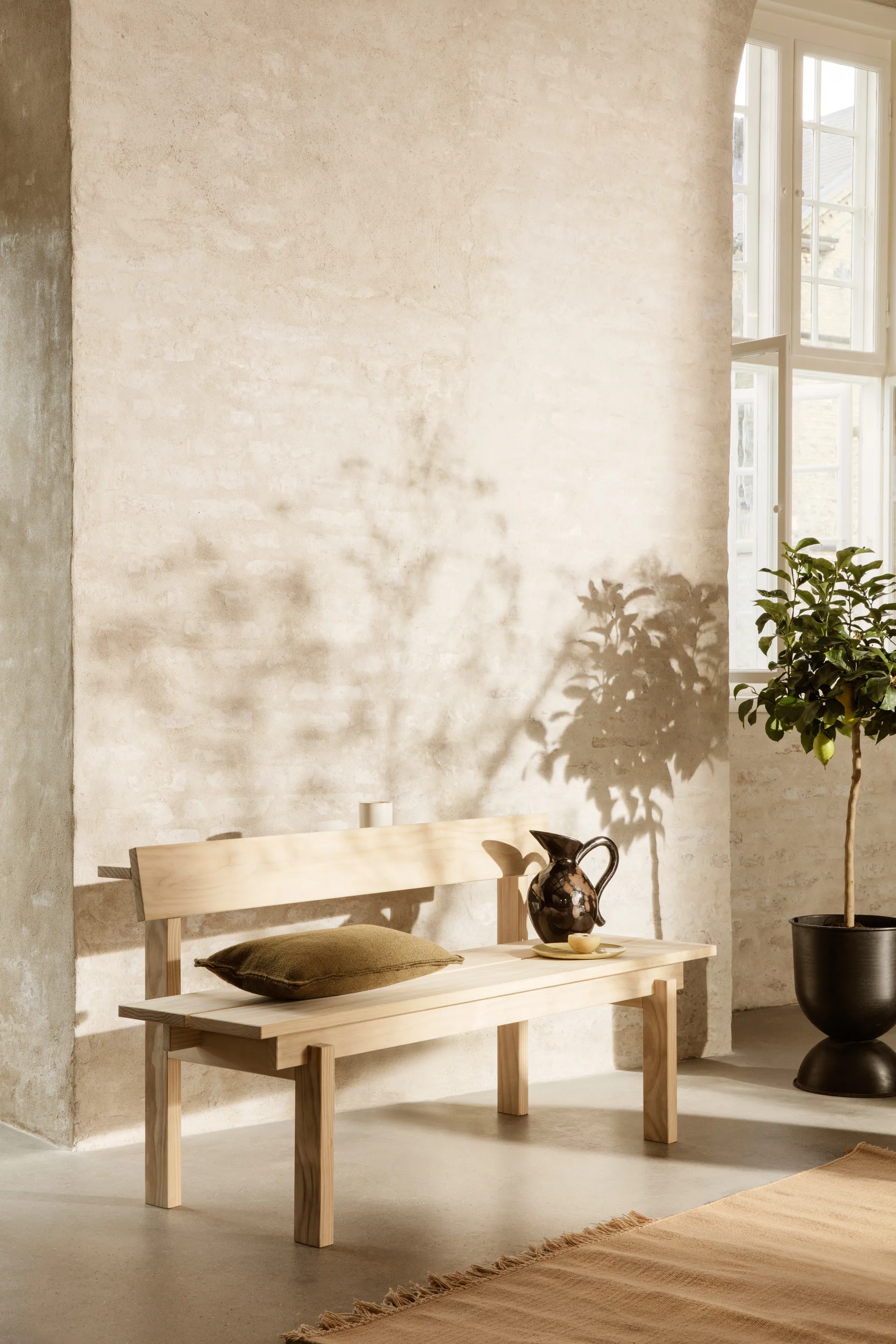 Vaso de flores pequeno Hourglass Ø30 cm, Preto-cinza escuro Ferm Living