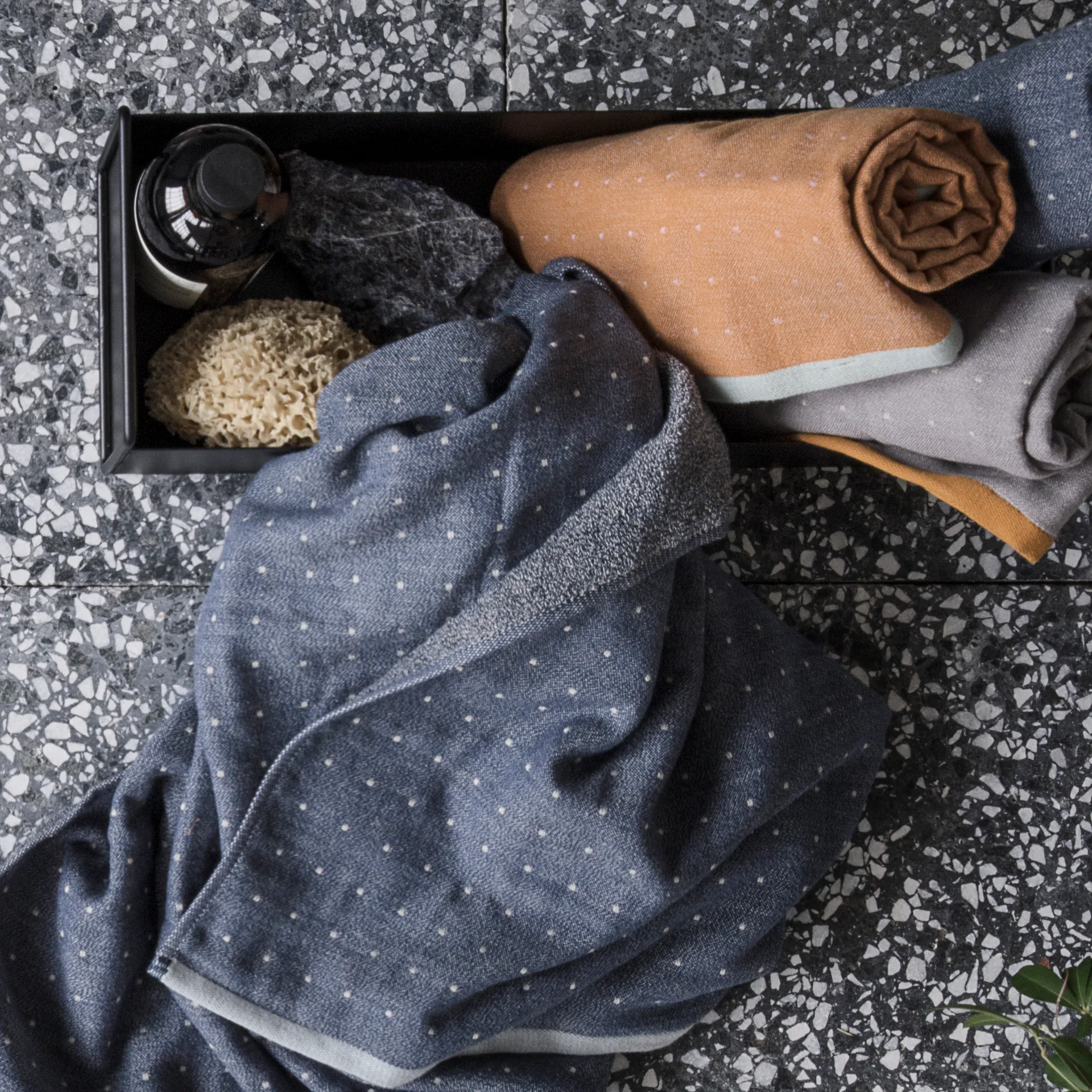 Vaso para plantas Ferm Living pequeno, preto Ferm Living