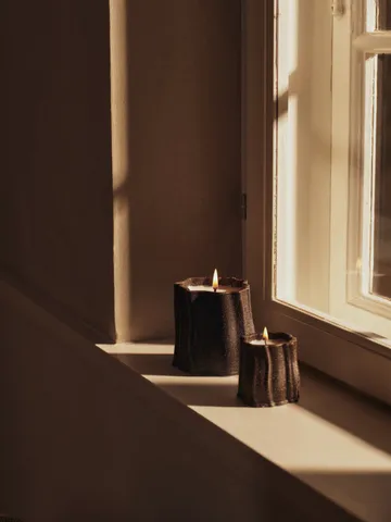 Vela perfumada Rylith 53 h - Camomila - Ferm Living