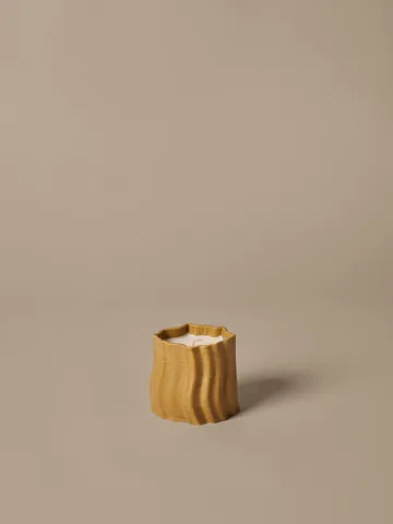 Vela perfumada Rylith 53 h - Capim-limão - Ferm Living