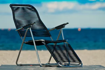 Espreguiçadeira Spaghetti com apoio para os pés - Preto - Fiam