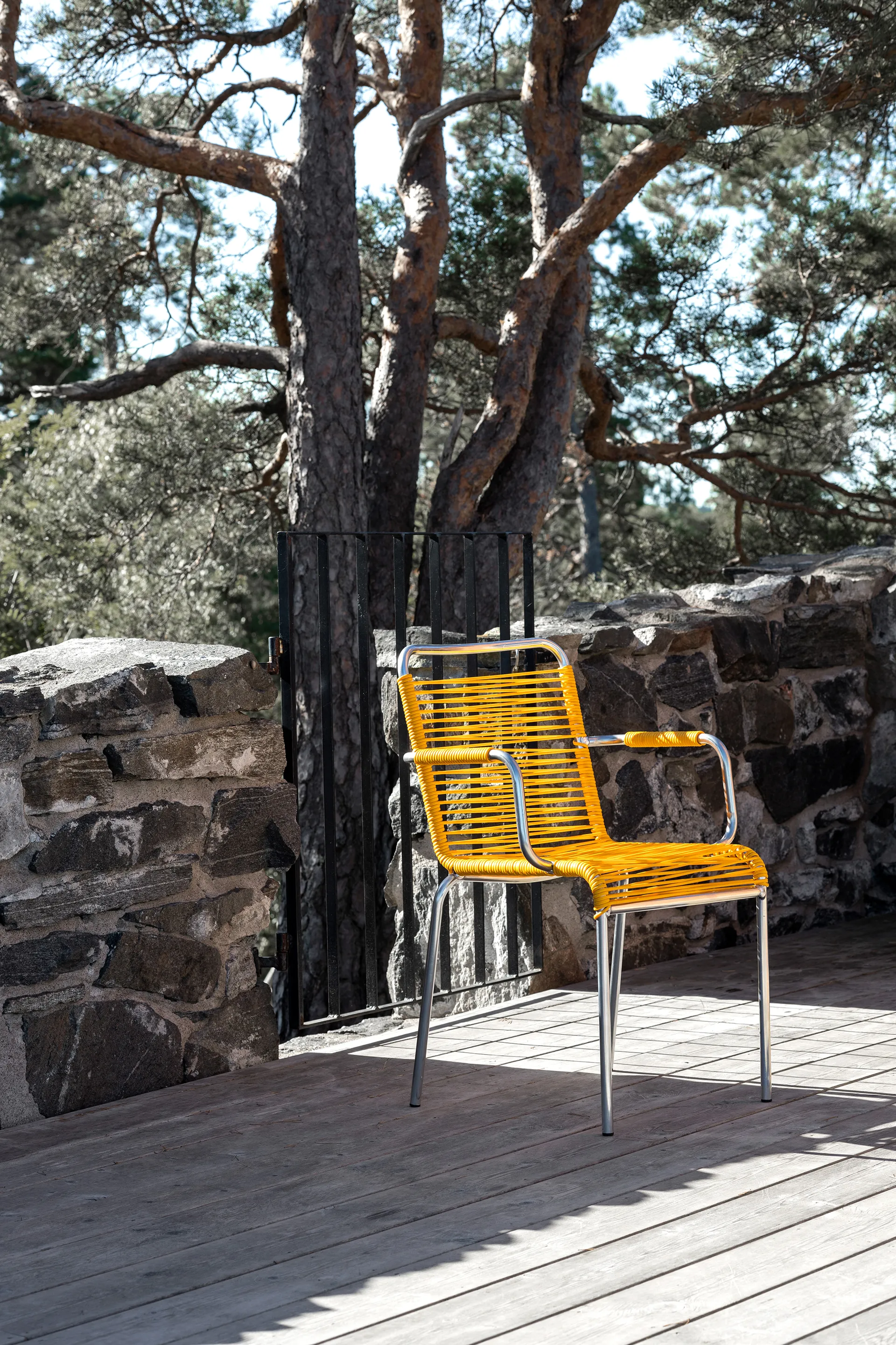 Poltrona Mya em alumínio, Yellow Fiam