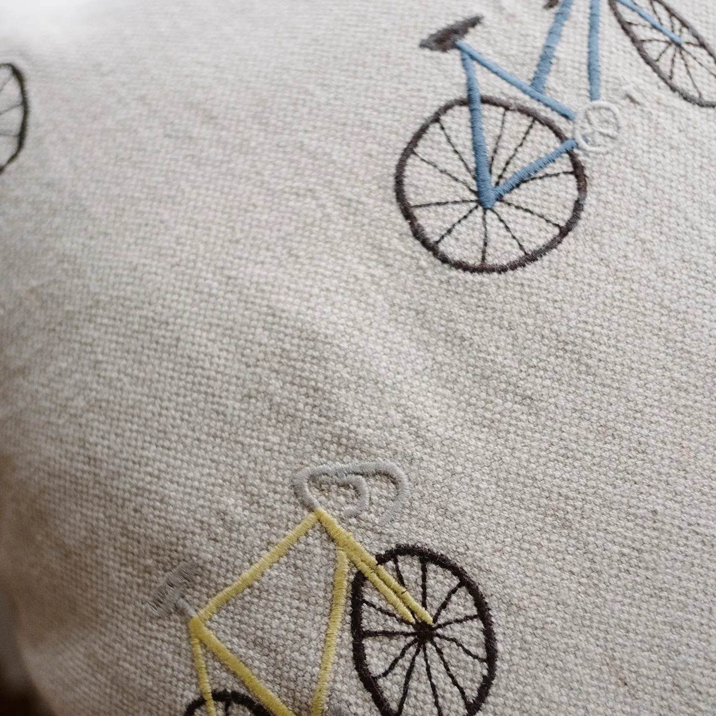 Capa de almofada Bicycles 48x48 cm, bege Fine Little Day