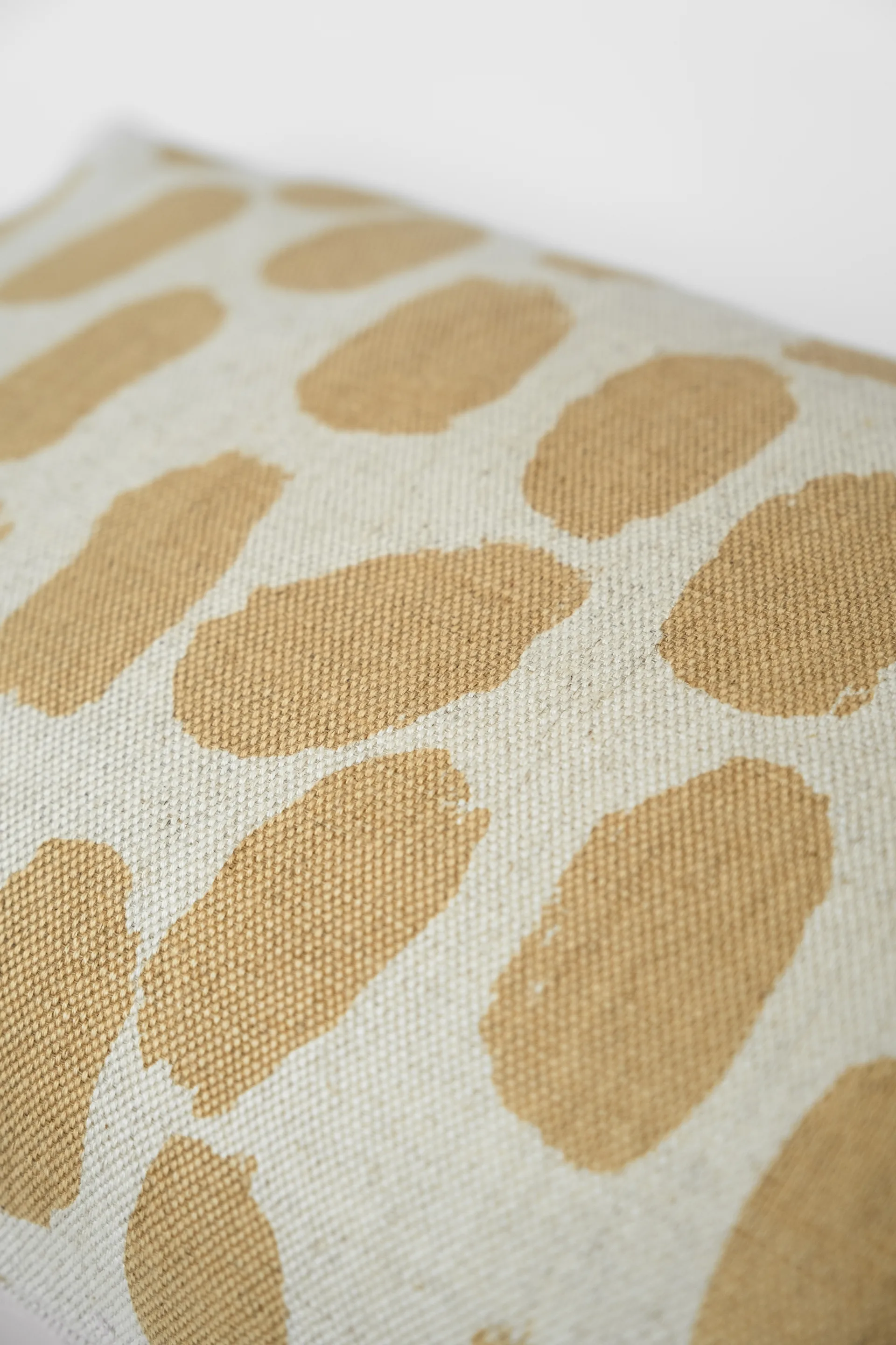 Capa de almofada Dots 48x48 cm, Nature-sand Fine Little Day