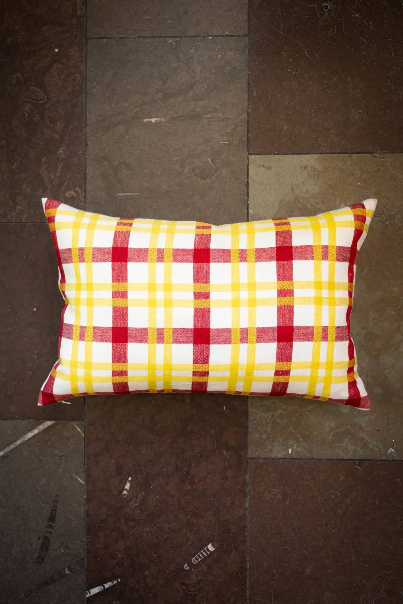 Capa de almofada Grid, Amarelo, 45x45 cm Fine Little Day