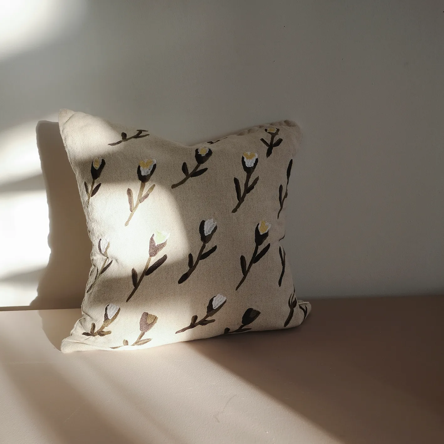 Capa de almofada Meadow 48x48 cm, bege Fine Little Day