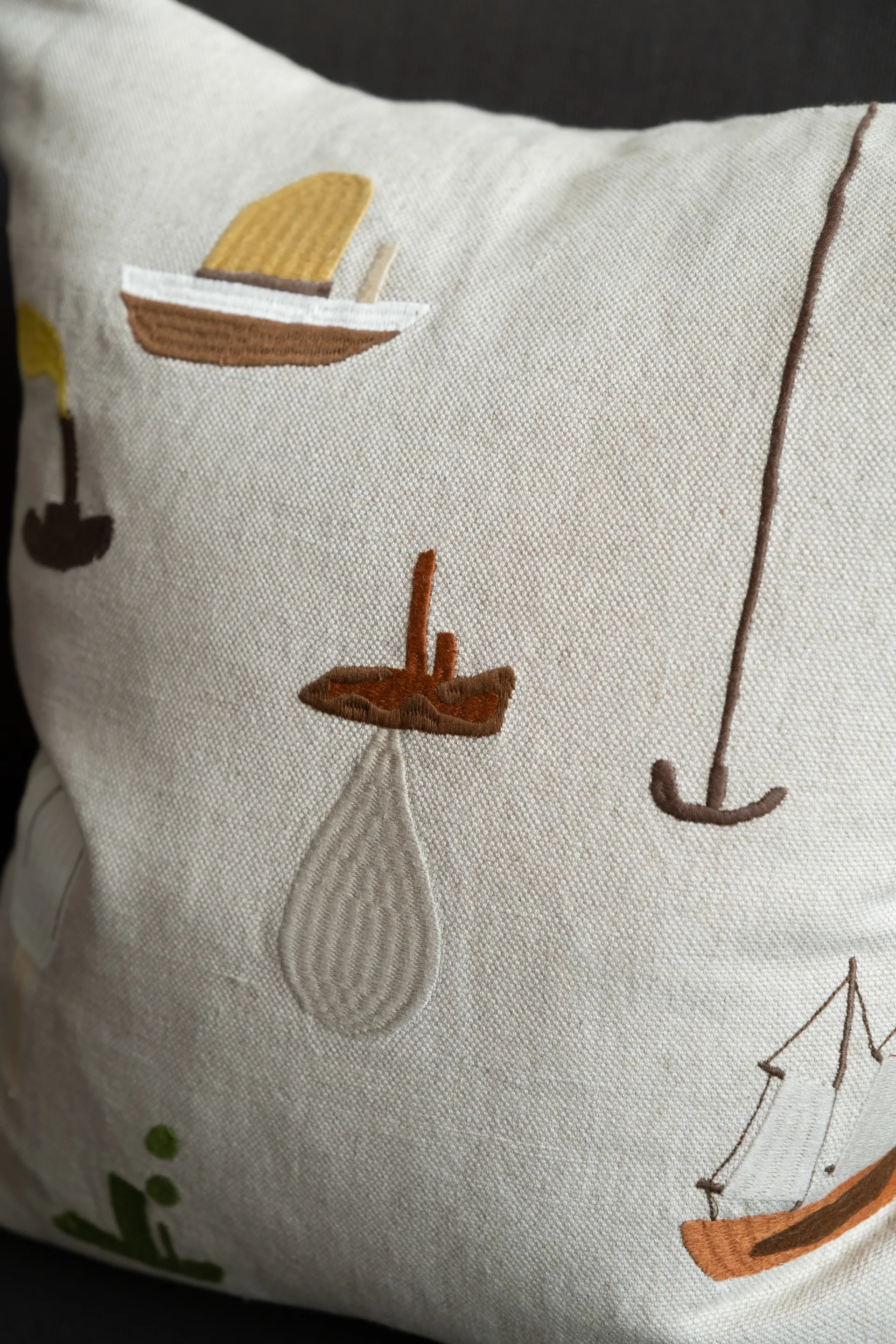 Capa de almofada Sail With Me, cinza Fine Little Day