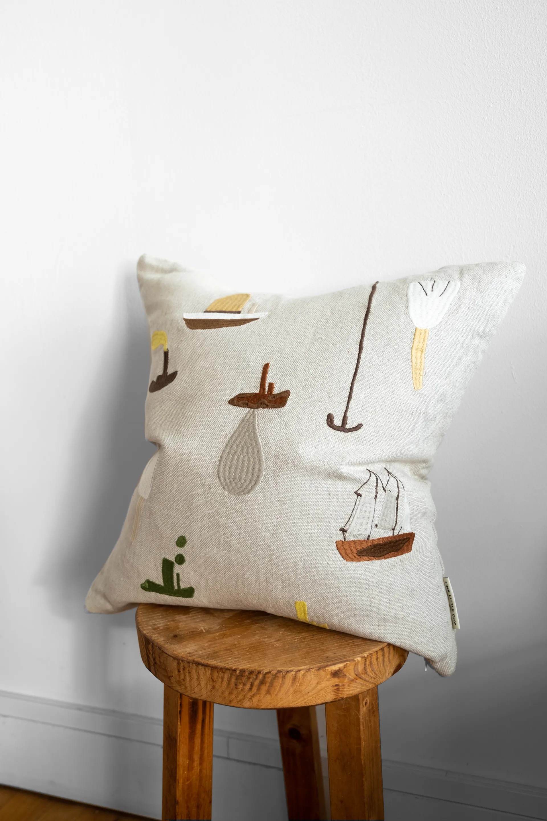 Capa de almofada Sail With Me, cinza Fine Little Day