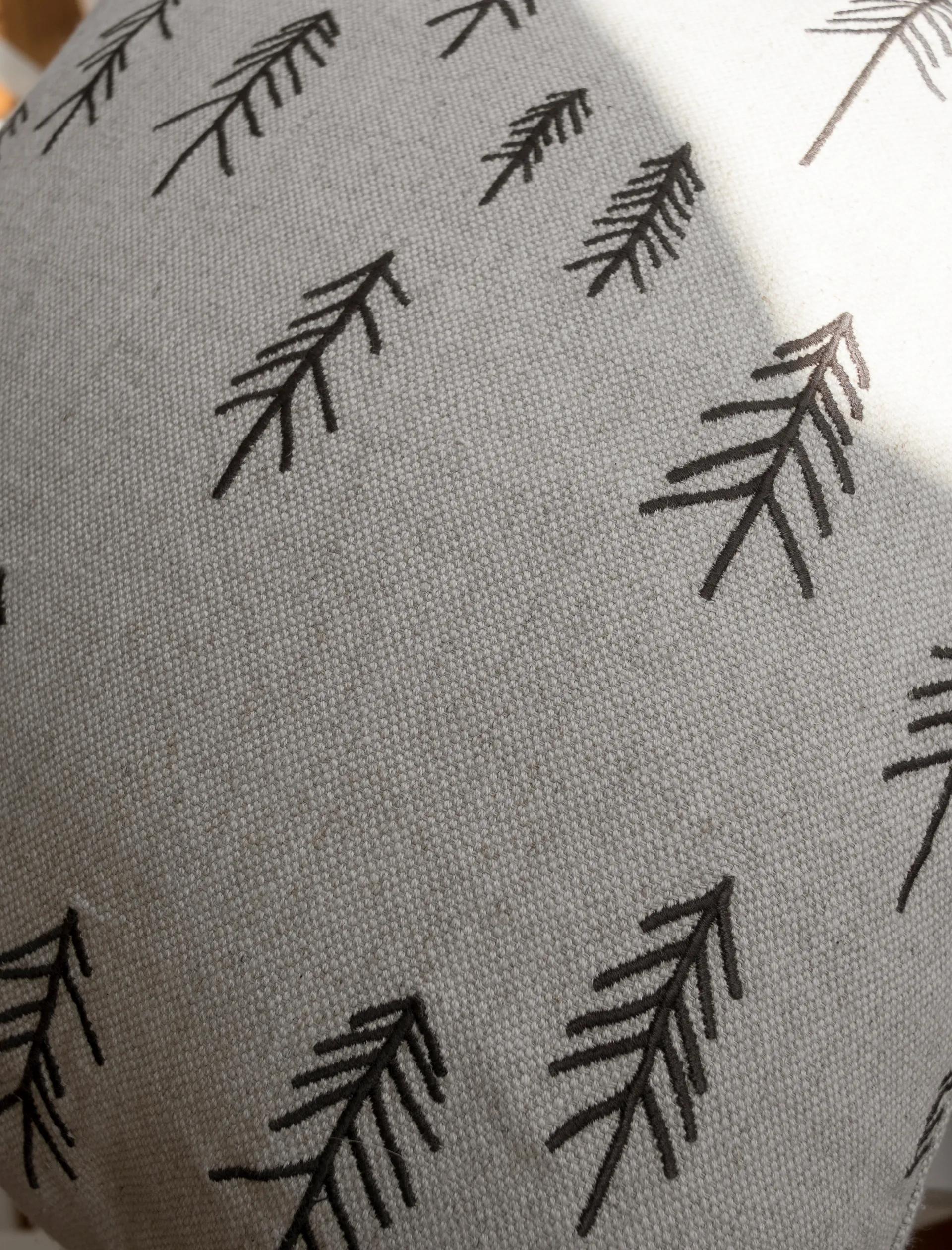 Capa de almofada Tall 48x48 cm, Castanho-natural Fine Little Day