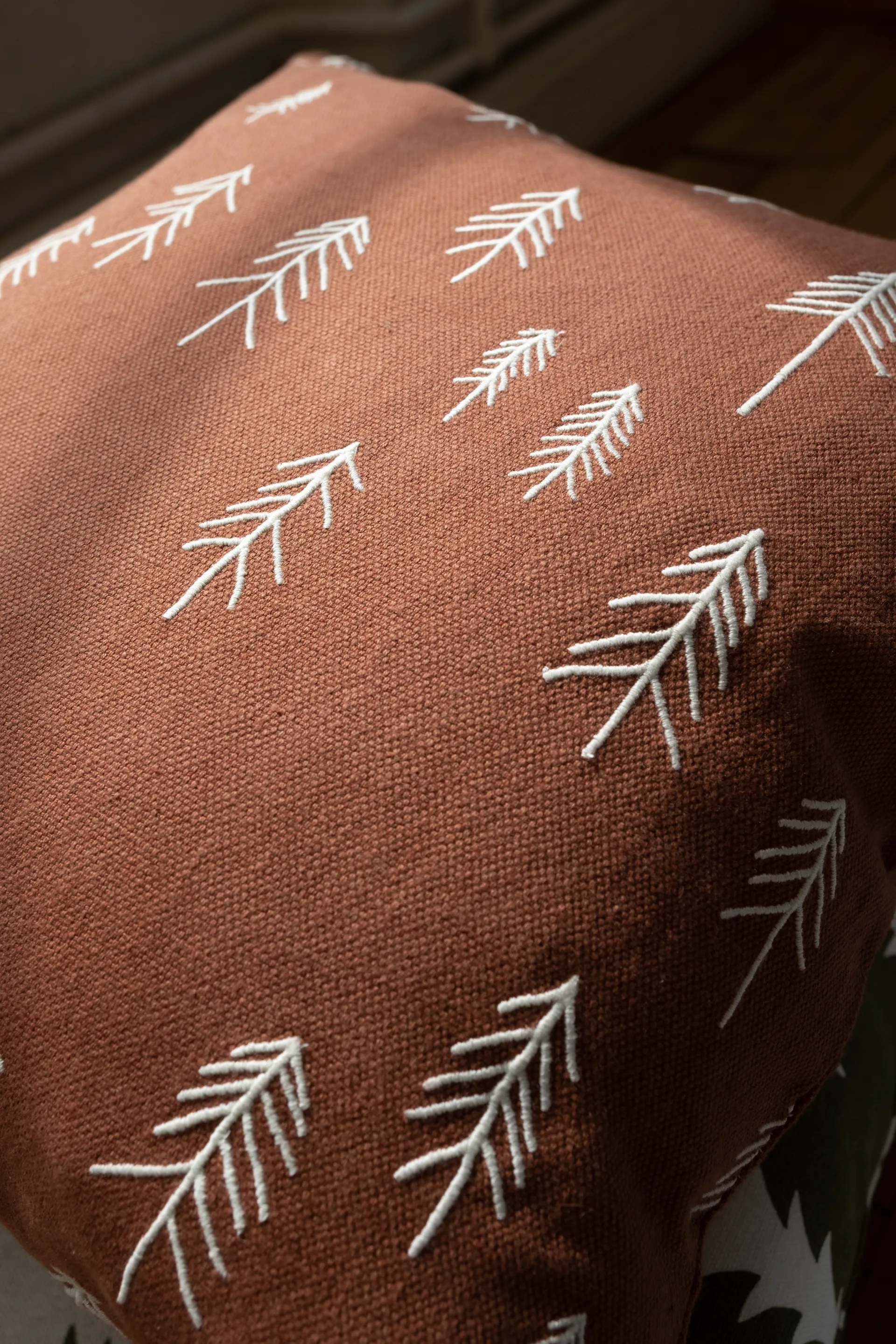 Capa de almofada Tall 48x48 cm, Terracotta-branco Fine Little Day