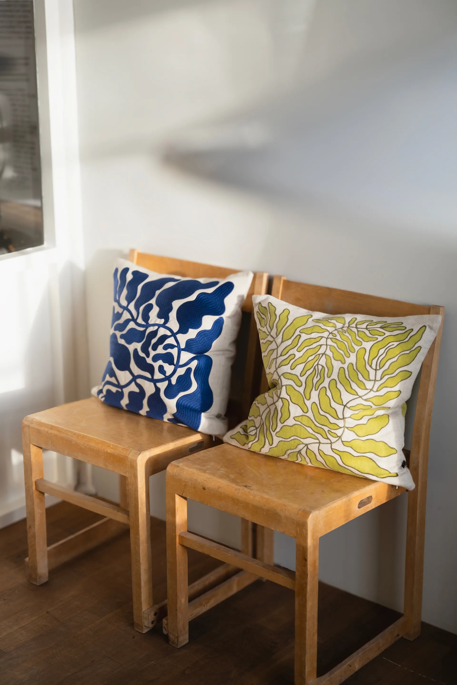 Leaves capa de almofada bordada 48x48 cm, Lima-natural Fine Little Day