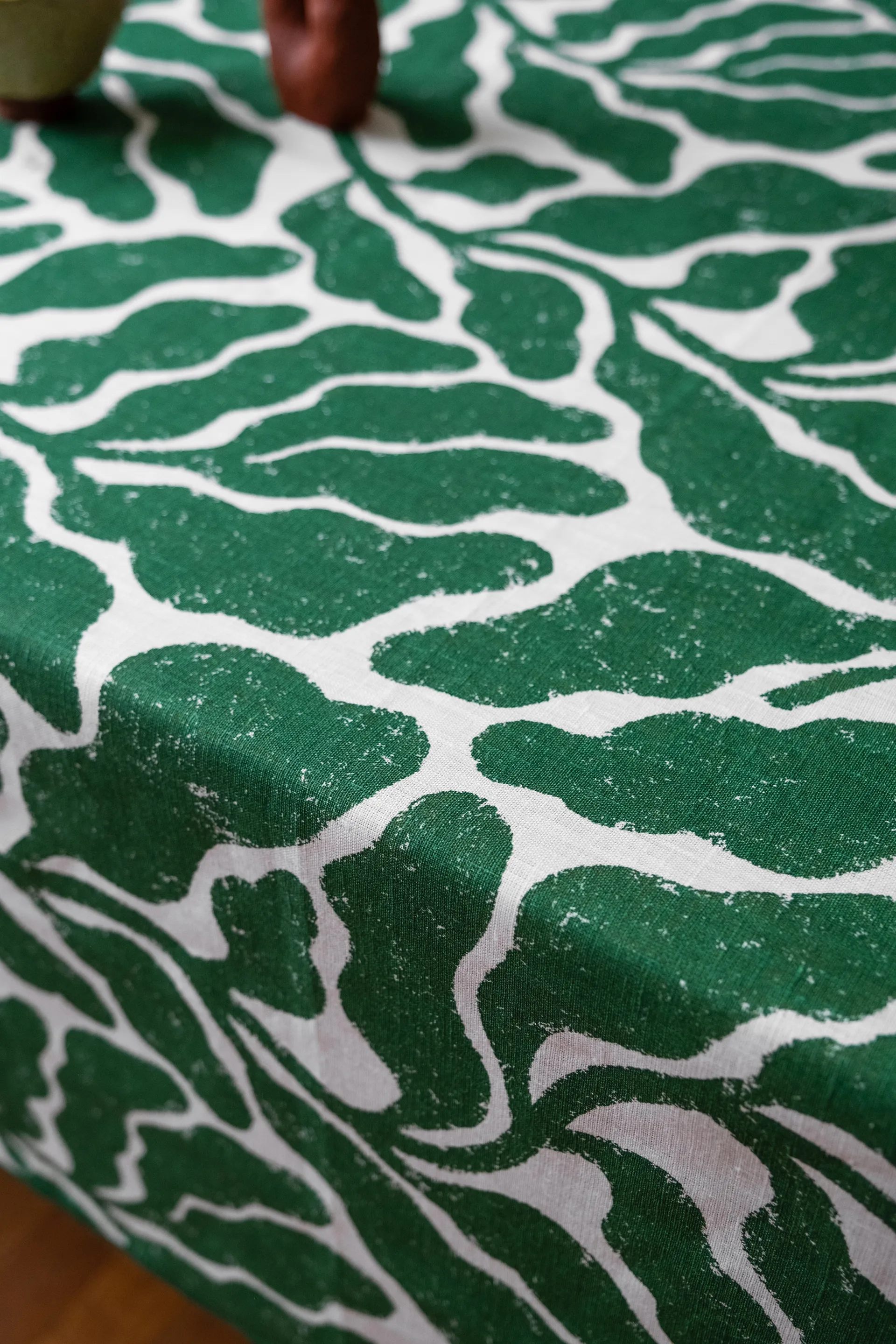 Leaves toalha de mesa 149x250 cm, Verde Fine Little Day