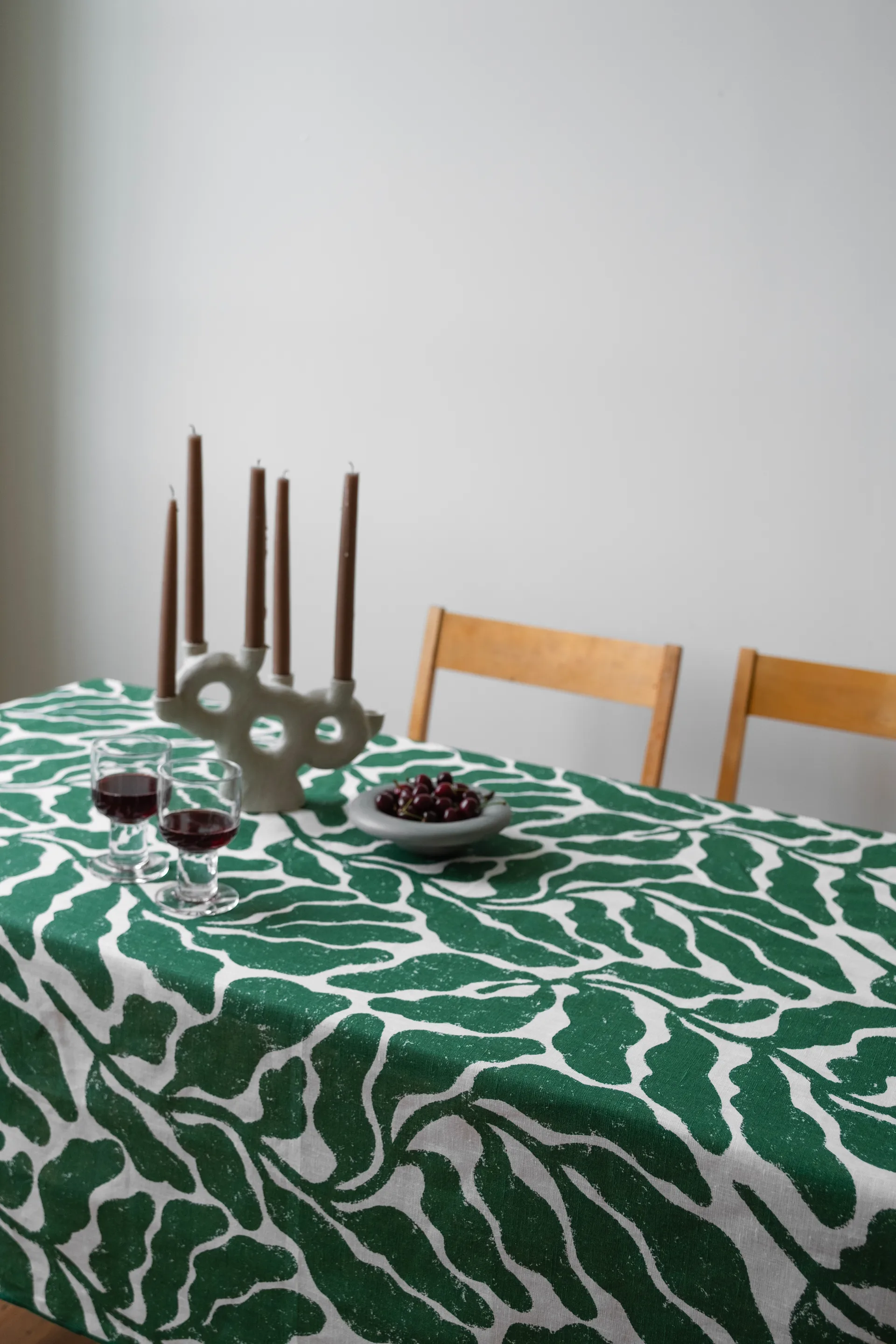 Leaves toalha de mesa 149x250 cm, Verde Fine Little Day