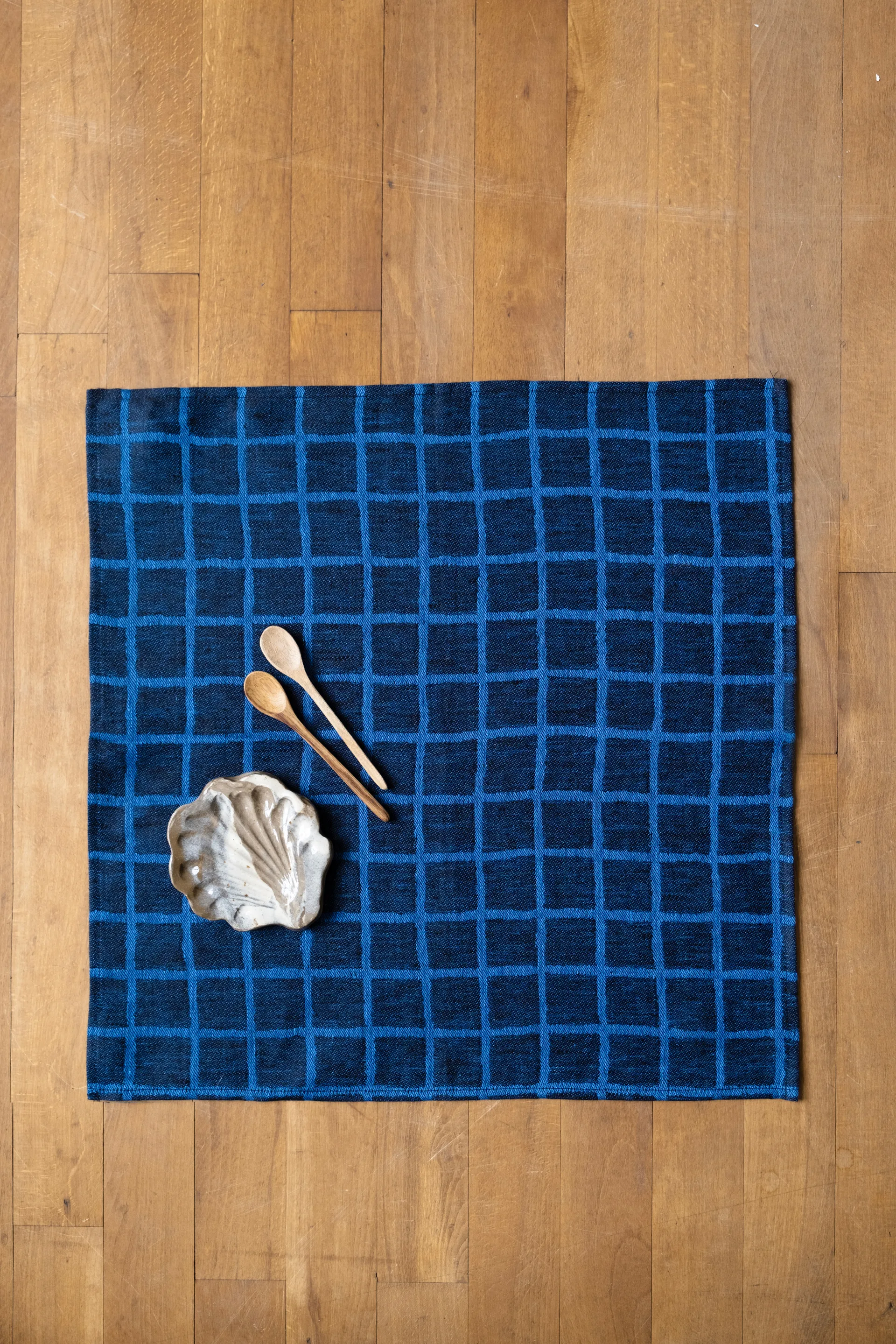 Rutig jacquardvävd guardanapo de papel - lote de 2, Azul-preto Fine Little Day