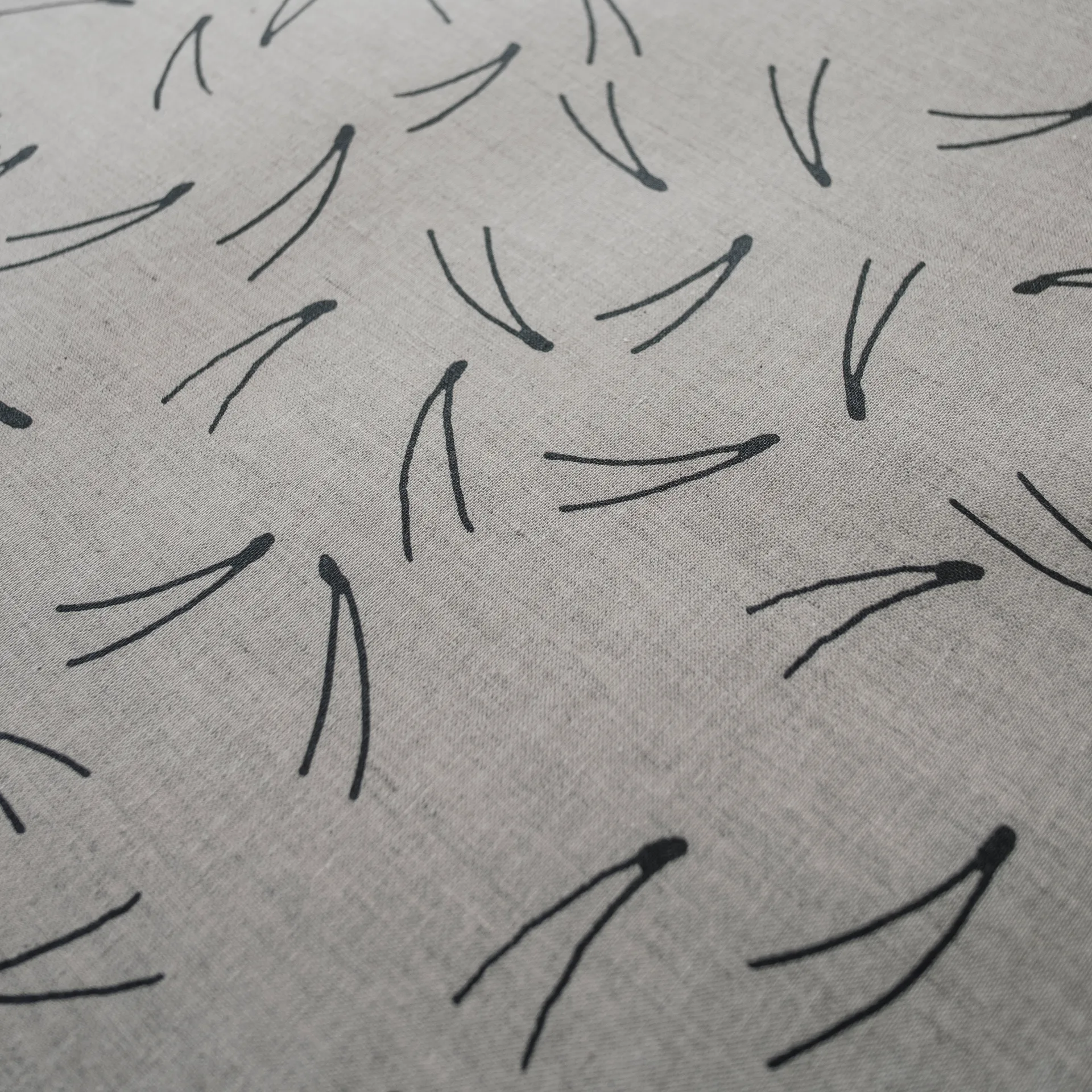 Toalha impermeável Barr, preto-natural Fine Little Day