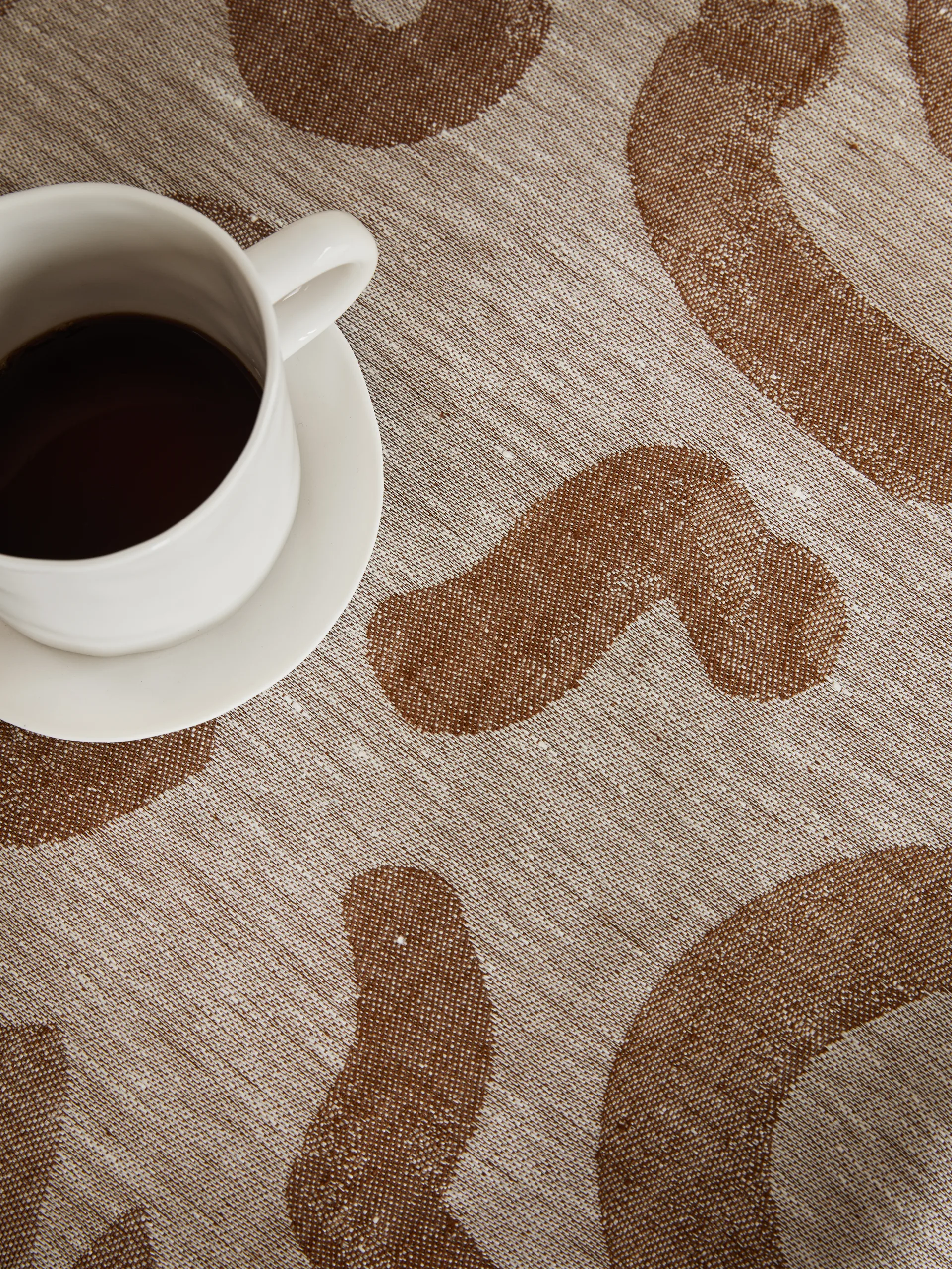 Udon toalha de mesa 147x250 cm, Marrom Fine Little Day