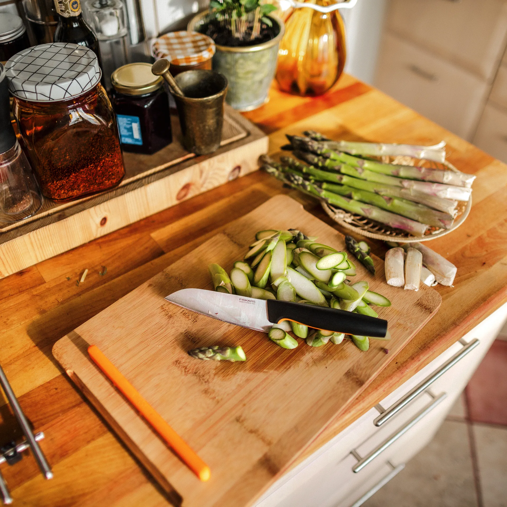 Faca de cozinha Functional Form, 12 cm Fiskars