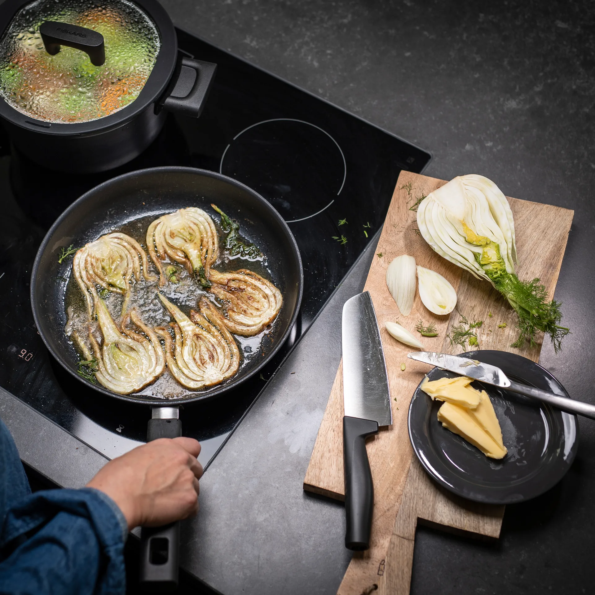 Faca santoku Hard Edge 16 cm, aço inoxidável Fiskars