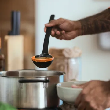 Functional Form concha de sopa - Preto-laranja, 36,2 cm - Fiskars